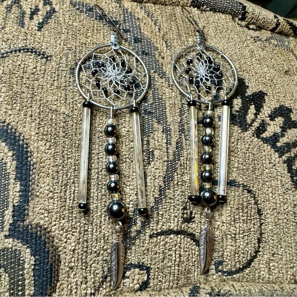Pair of Dream catcher ‘90’s earrings - Picture 3 of 8